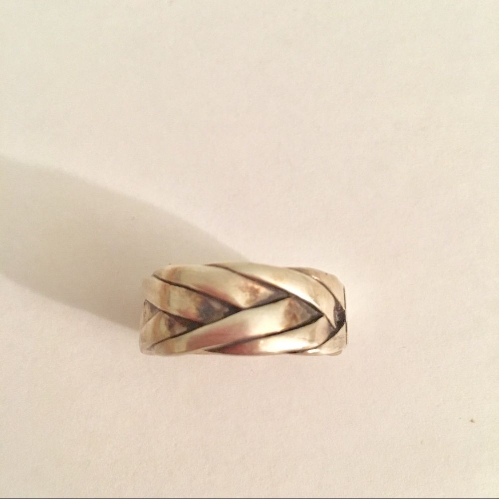 Boss 100% authentic ring size 60